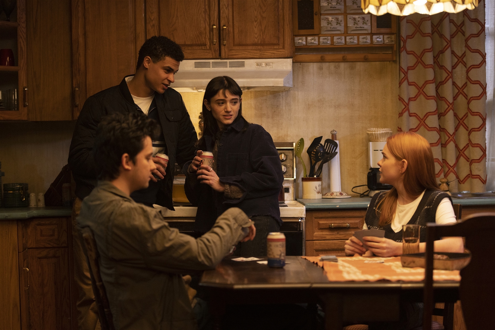 Trốn Tìm Với Quỷ - Khi trò chơi trẻ con trở thành cuộc thảm sát